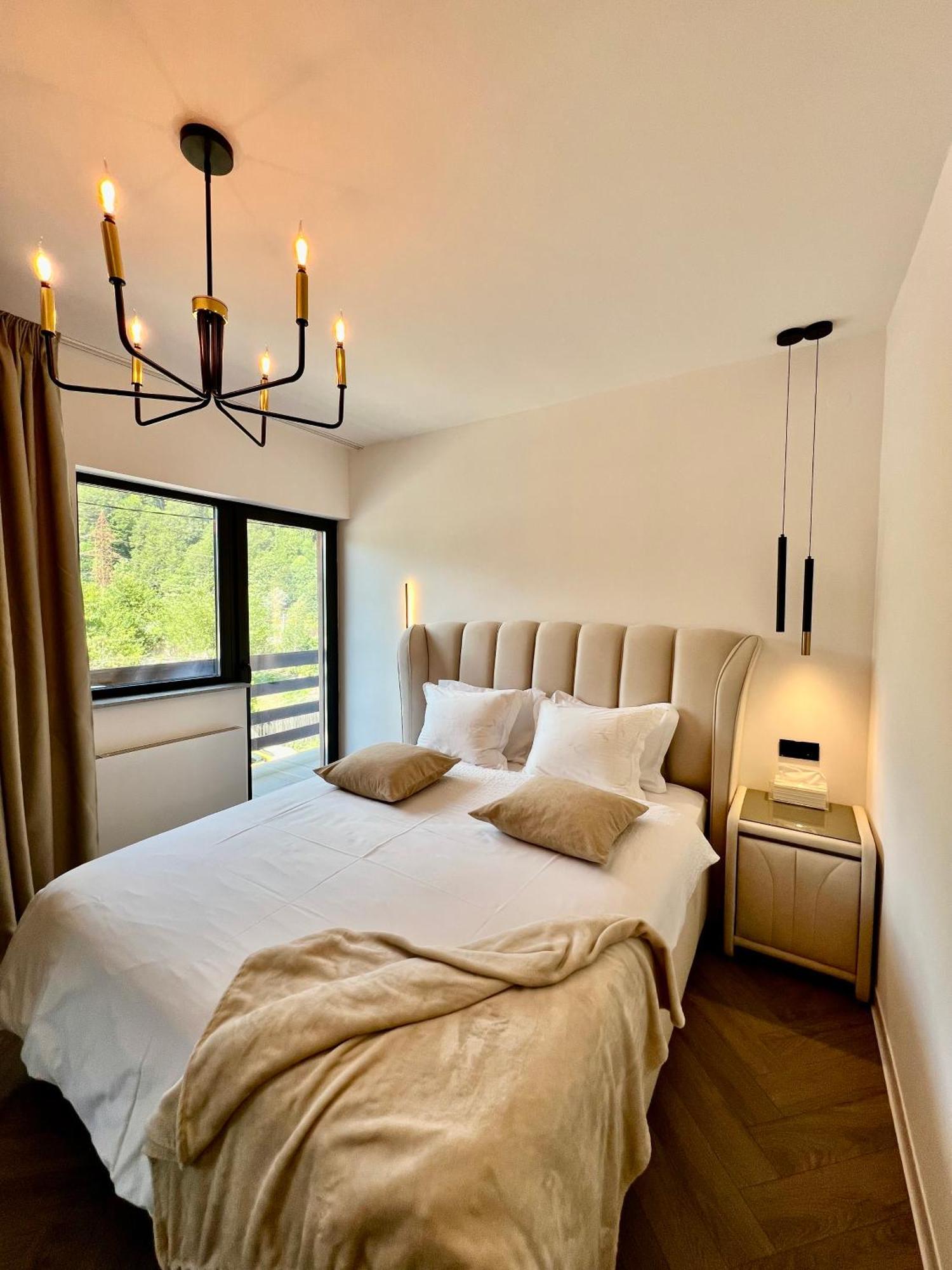 Greg Rooms Sinaia Luaran gambar