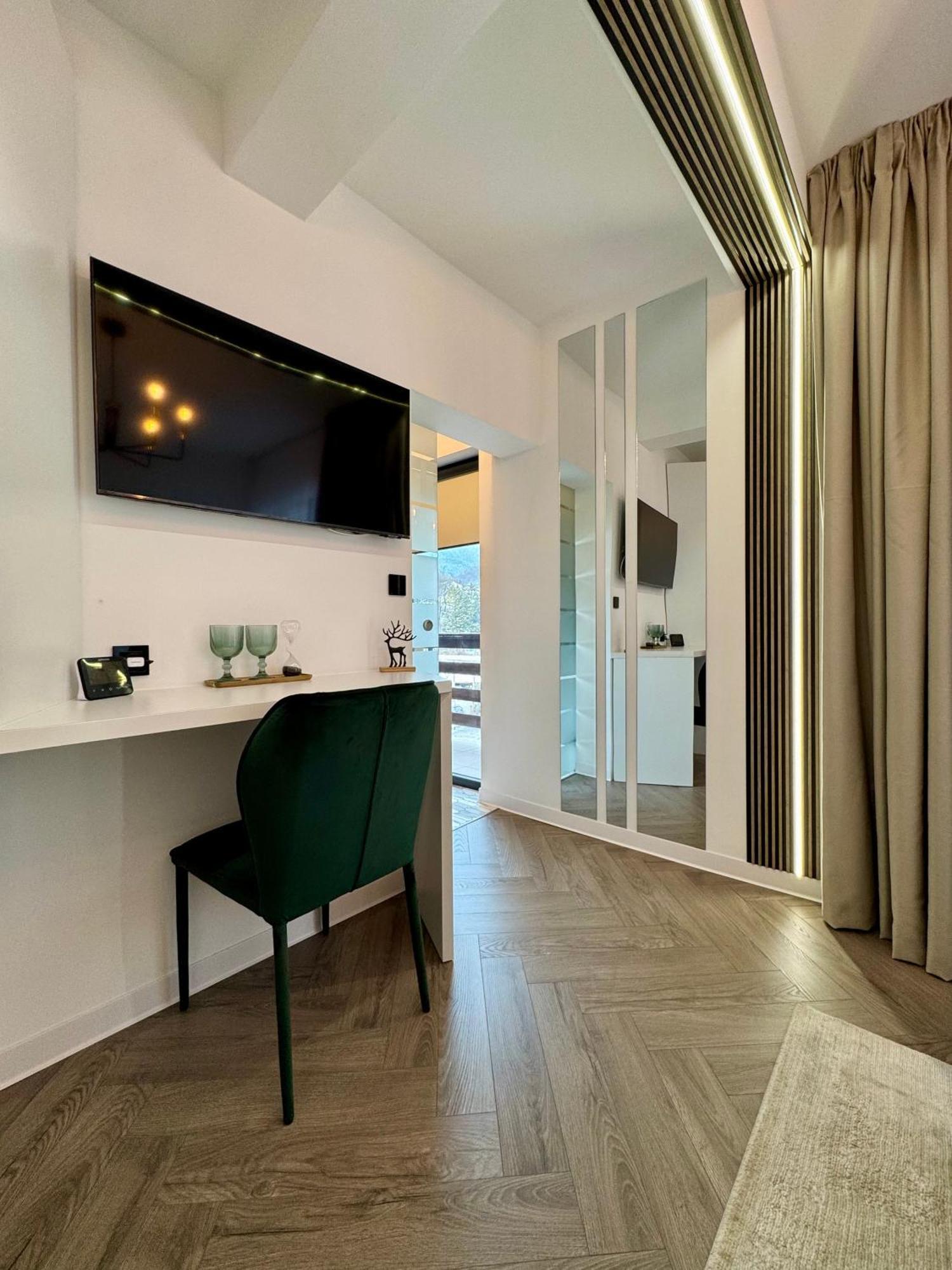 Greg Rooms Sinaia Luaran gambar
