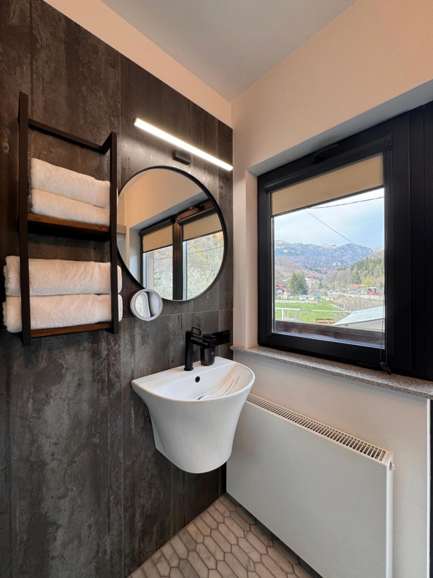 Greg Rooms Sinaia Luaran gambar