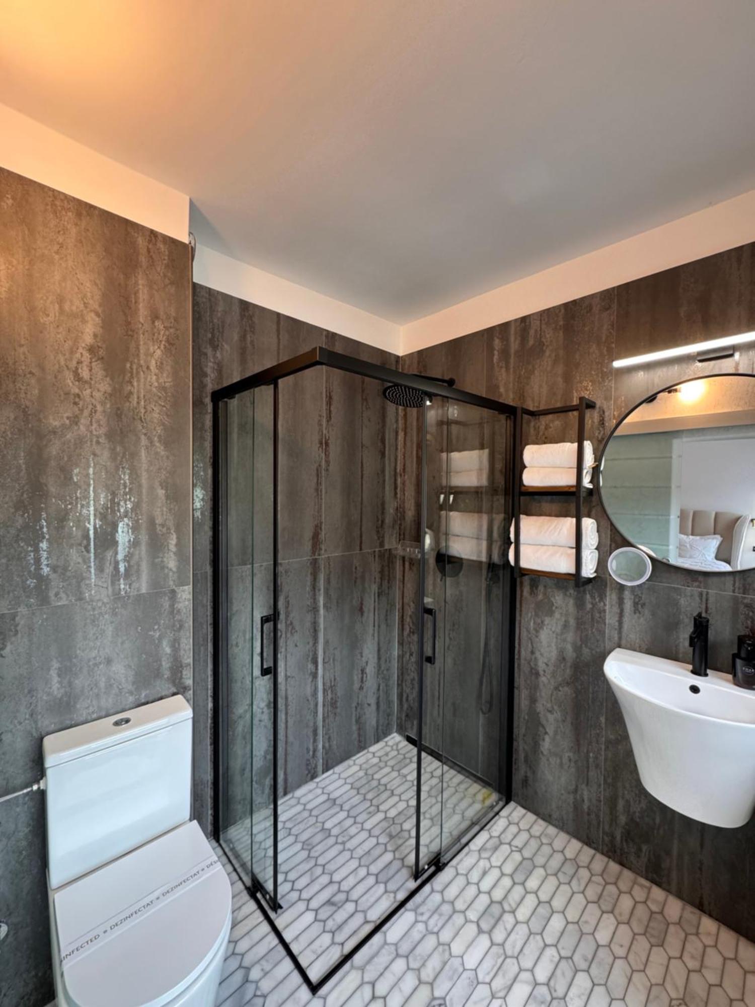 Greg Rooms Sinaia Luaran gambar